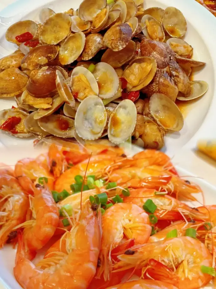 朱家尖南沙美食全攻略:四季海鲜不重样+本地人私藏店铺+避坑技巧,吃到正宗海岛味
